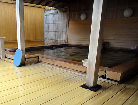 秋田市内にある大人気のアルカリぬるぬるの日帰り入浴施設「秋田温泉プラザ」（秋田市）