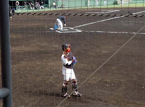 生まれて初めてプロ野球のキャンプ模様・練習試合を観覧しました「読売巨人軍那覇キャンプ」（沖縄）