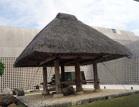 沖縄の自然・歴史・文化すべてがここに集約！「沖縄県立博物館」（沖縄那覇）