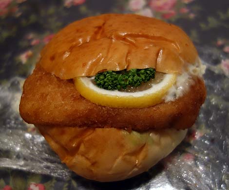 丸十サンドール（東京十条）お総菜系パンが種類豊富な老舗パン屋さん