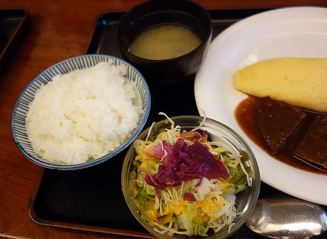 洋食 ラミ[L'Ami]（神戸元町）ホテル本格洋食風の「ビーフシチューオムレツ」をランチで