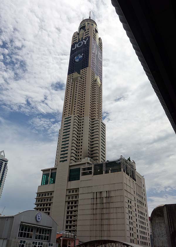 バイヨーク スカイ ホテル[Baiyoke Sky Hotel)]（タイバンコク）この高層50階に9000円で宿泊できるとは！（前編）