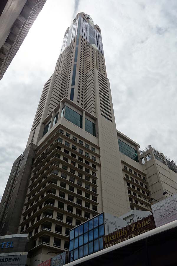バイヨーク スカイ ホテル[Baiyoke Sky Hotel)]（タイバンコク）この高層50階に9000円で宿泊できるとは！（前編）