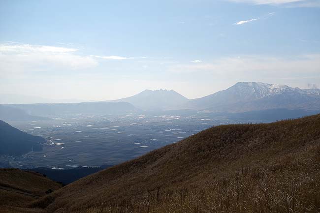 大観峰（熊本）阿蘇の雄大な風景が360度見渡すことができます！