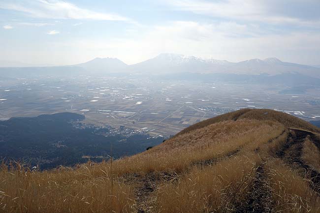 大観峰（熊本）阿蘇の雄大な風景が360度見渡すことができます！