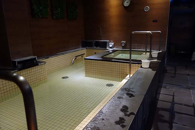 スパ＆カプセルホテル グランパーク・イン北千住（東京）寝具のよさは今まで泊まったカプセルで一番最高かも？