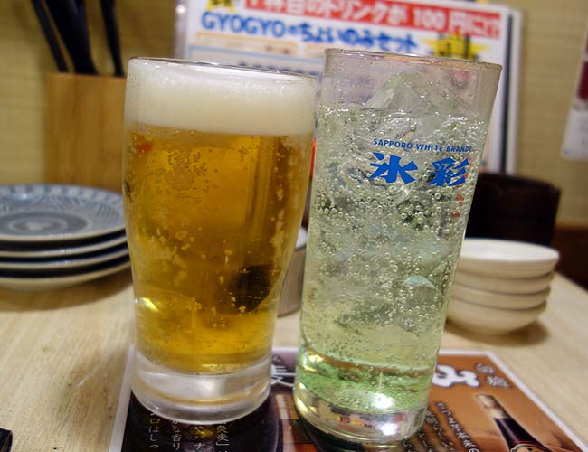 魚漁 京橋店（大阪）18時までのちょい呑みセットがお得！1杯目が100円で呑める立ち飲み店