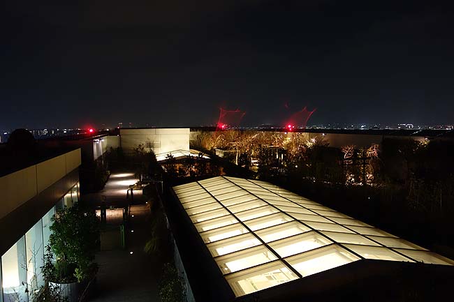 つばめの杜ひろば（福岡）博多駅ビルの屋上は博多夜景を無料で見ることができる絶景ポイント！