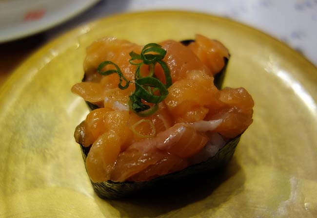 北々亭 旭川店（北海道）ランチタイムはワンコインセットもある旭川で大人気の回転寿司