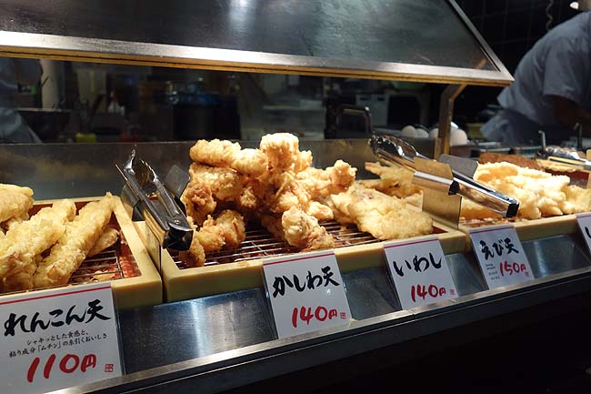 丸亀製麺 イオン札幌桑園店（北海道）でっかいかき揚げを使って天茶漬けアレンジ♪ぶっかけうどん