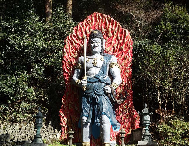 南蔵院（福岡）ブロンズ製では世界一巨大な涅槃像がここに鎮座されております