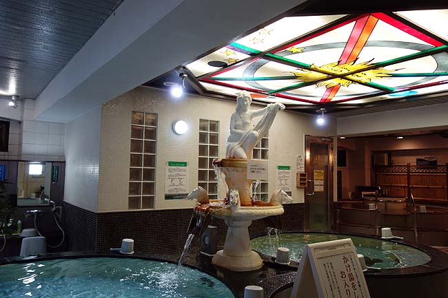 カプセルホテル レインボー総武線・葛飾区・新小岩店（東京）大浴場が充実している老舗店