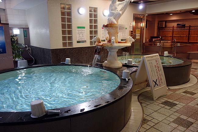カプセルホテル レインボー総武線・葛飾区・新小岩店（東京）大浴場が充実している老舗店