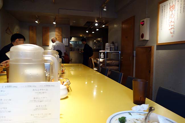 関谷スパゲティ（東京中目黒）自家製麺のパスタ専門店で「ウニ生麺のホタテ炙りウニのせクリームパスタ」