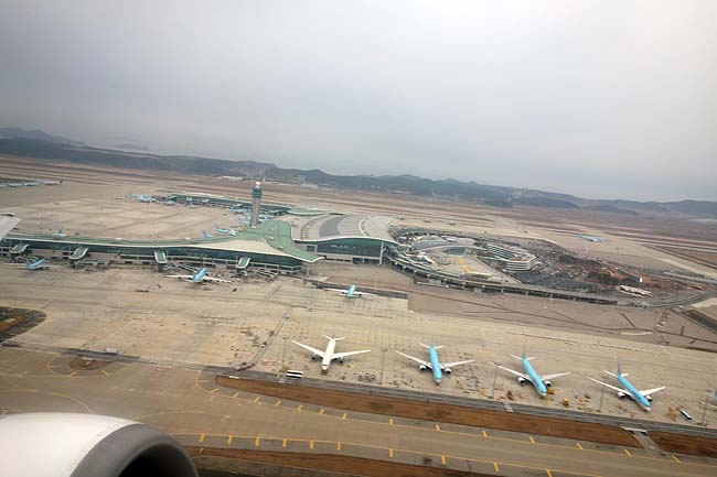 ソウル仁川空港から北海道新千歳空港へ・・・しかし北海道の天気は大荒れ！着陸でけへん？