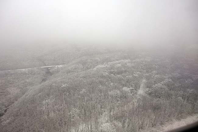 おっかなびっくり猛吹雪の中で着陸強行！ソウルから帰って来ました北海道の大地