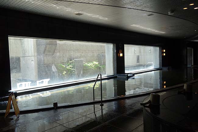 すすきの天然温泉 スパ サフロ（北海道札幌）楽天トラベル平日限定プランで税込み2000円以内で宿泊できるカプセルホテル