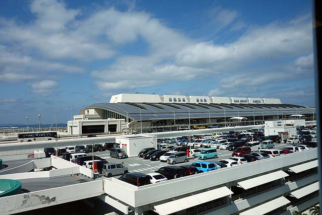 相方沖縄最終日～朝食バイキング食って那覇国際空港をブラブラとね