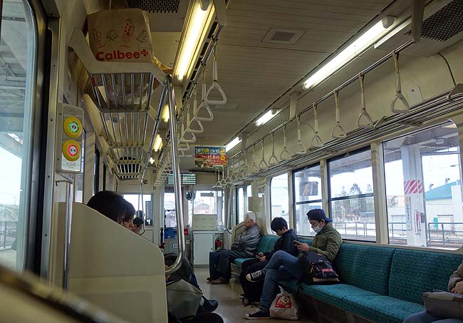 山形「新庄駅」から鈍行列車で向かう目的地は「秋田駅」♪これぞ普通列車旅だね