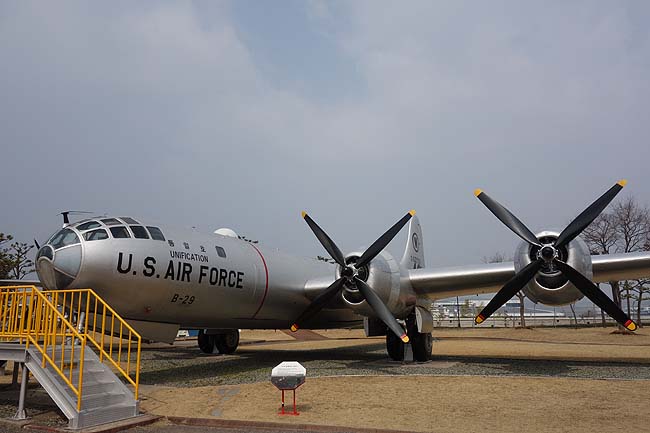 アメリカ以外で「B29」爆撃機の実機が展示されているのはここだけ！韓国「航空宇宙博物館」