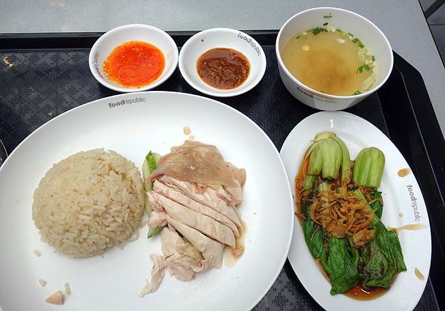 サイアムセンターのフードコートはアジア各国の料理が食えます（タイバンコク）シンガポール海南鶏飯