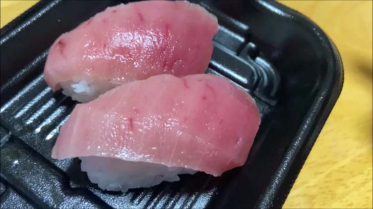 【スシロー期間限定で人気の1貫ネタがダブルでお値段そのまま】さらに子持ち昆布や鯵香味野菜のせ/ホタルイカ軍艦など期間限定もの実食レビュー評価$1 sushi, Japan