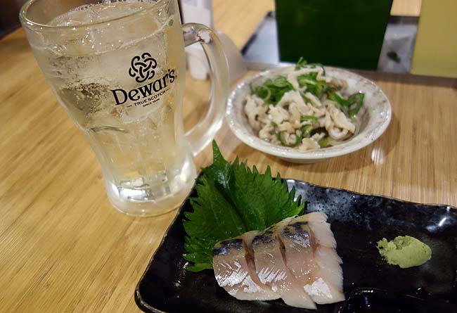 沖縄を発って辿り着いた先は「福岡」久留米豚骨らーめん食って博多うどん店で呑みます♪