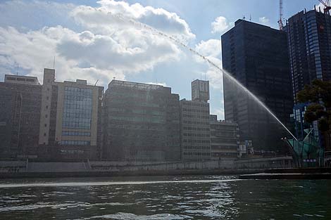 「アクアライナー」水上バスで水都大阪を観光（大阪城～淀屋橋）
