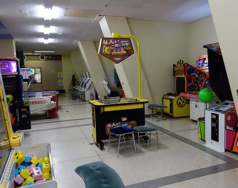 無料で遊べるゲームセンターが地下にあります♪熱海城（静岡熱海）ニセ城シリーズ
