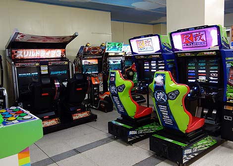 無料で遊べるゲームセンターが地下にあります♪熱海城（静岡熱海）ニセ城シリーズ