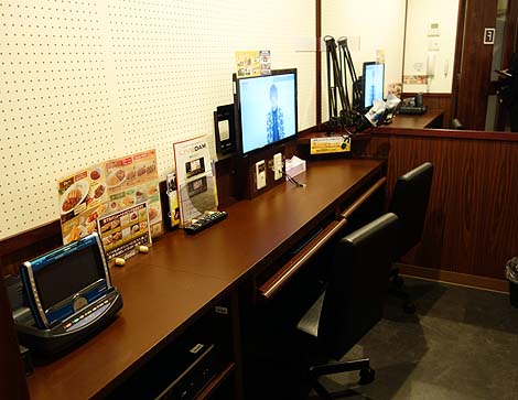 「快活CLUB」姫路駅前店（兵庫）ネットカフェの無料モーニングとワンツーカラオケ