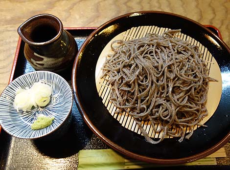 活木庵（北海道紋別）この旅にて軽く50食以上いただいた蕎麦の中で一番美味しかったと断言できる粗挽き十割蕎麦