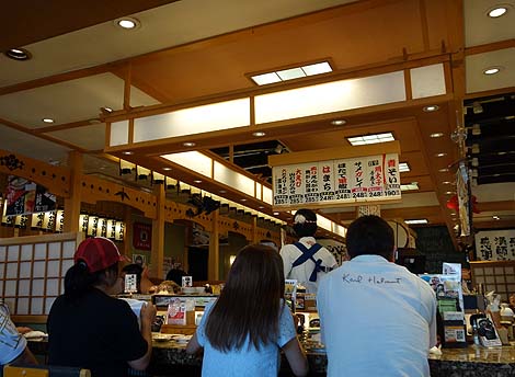 鮨処 なごやか亭 新川店（北海道釧路）一皿200円前後が平均的な北海道らしさ満載の回転寿司