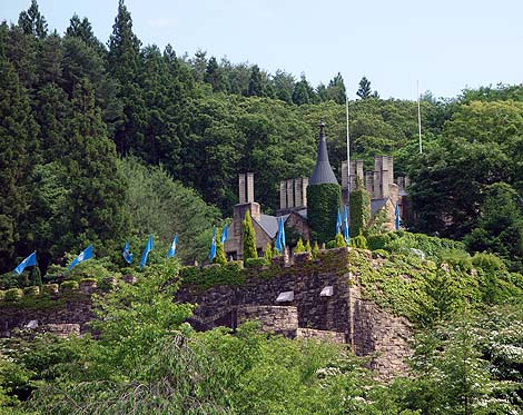 中世スコットランドにあった本物の古城のロックハート城を移築・復元！「大理石村 ロックハート城」（群馬吾妻郡）ニセ城？シリーズ