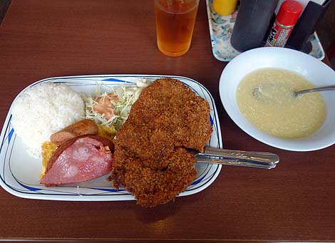 軽食の店 ルビー（沖縄那覇）大衆食堂でどこが軽食やねん・・・って思う重量級のBランチをいただいてみる