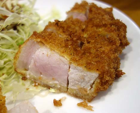 豚々ジャッキー（沖縄那覇）豚肉文化の地でいただく本格派豚カツ専門店