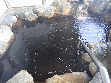 黒いモール泉は北陸に多いタイプですね♪越中つるぎ温泉「つるぎ恋月」（富山県）